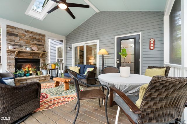 407 Waterside Drive, Carrboro, NC 27510