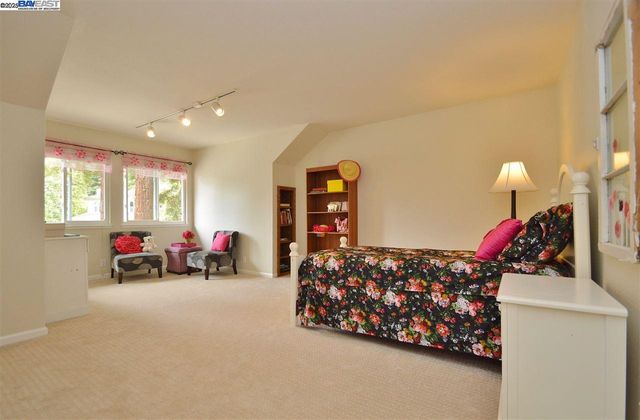 2051 Pebble Dr, Alamo, CA 94507