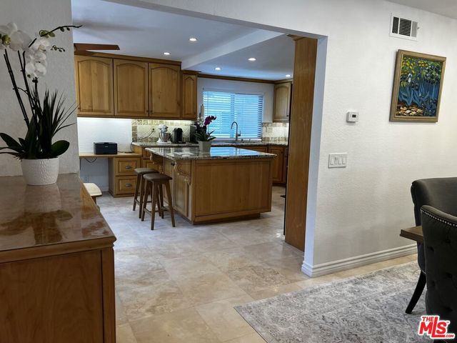 7825 Seaglen Drive, Huntington Beach, CA 92648