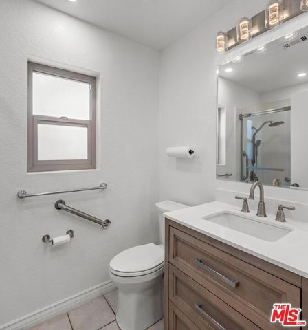 7825 Seaglen Drive, Huntington Beach, CA 92648