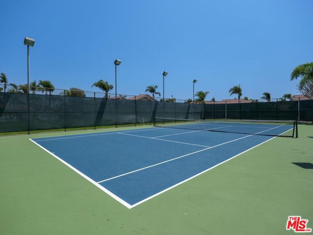 7825 Seaglen Drive, Huntington Beach, CA 92648