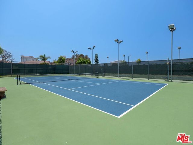 7825 Seaglen Drive, Huntington Beach, CA 92648