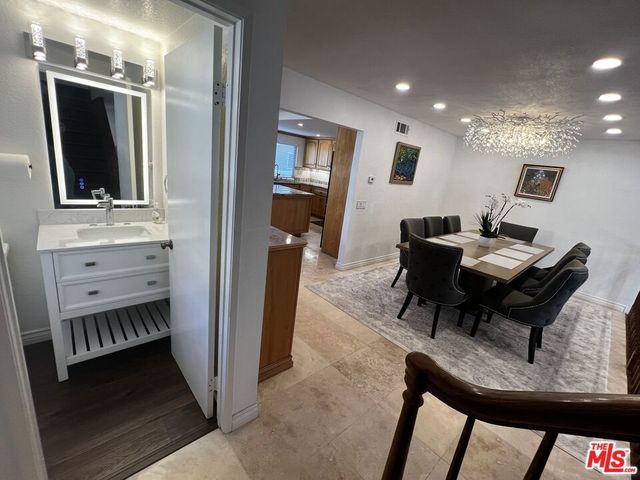 7825 Seaglen Drive, Huntington Beach, CA 92648