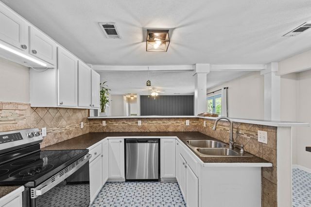 8420 Jacksonville Conway Road, Jacksonville, AR 72076