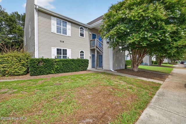 719 Bragg Drive Apt B, Wilmington, NC 28412