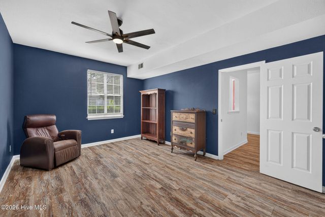 719 Bragg Drive Apt B, Wilmington, NC 28412