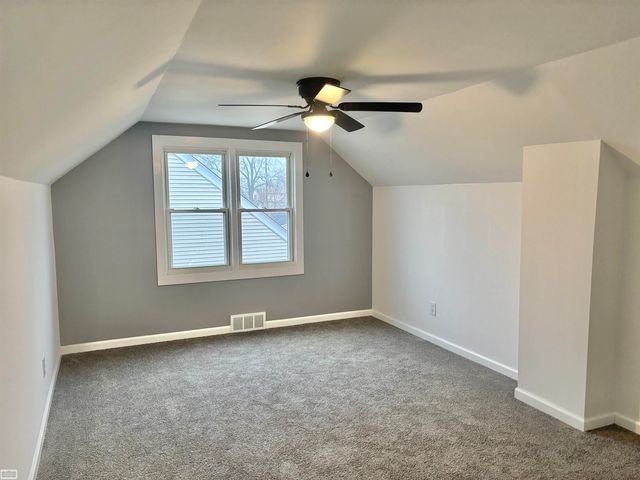 376 W Rowland Avenue, Madison Heights, MI 48071