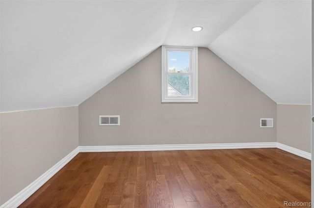 22606 Liberty Street, St. Clair Shores, MI 48080