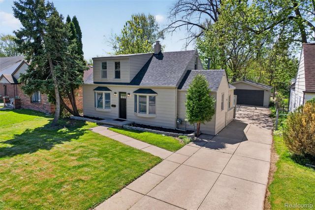 22606 Liberty Street, St. Clair Shores, MI 48080