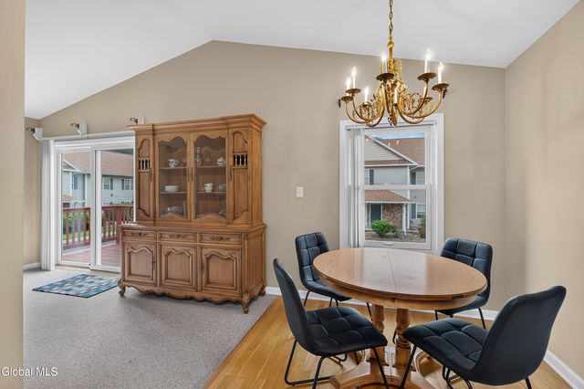 1200 Hillside Avenue APT 702, Niskayuna, NY 12309