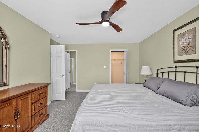 1200 Hillside Avenue APT 702, Niskayuna, NY 12309