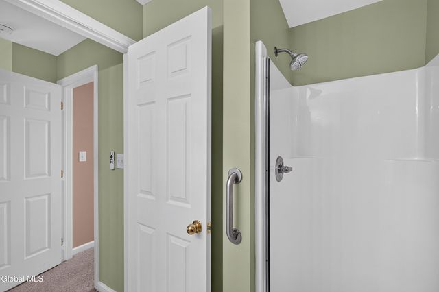 1200 Hillside Avenue APT 702, Niskayuna, NY 12309