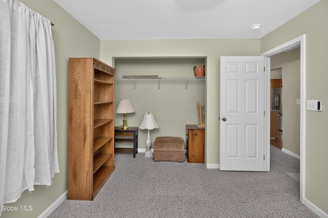 1200 Hillside Avenue APT 702, Niskayuna, NY 12309