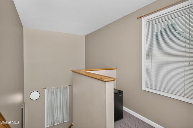 1200 Hillside Avenue APT 702, Niskayuna, NY 12309