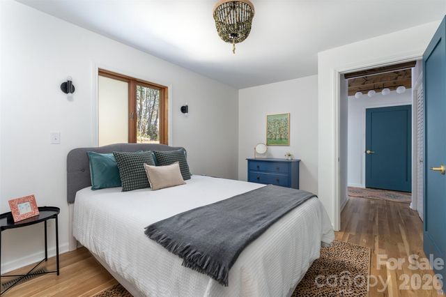 233 Bryant Ridge Drive, Swannanoa, NC 28778