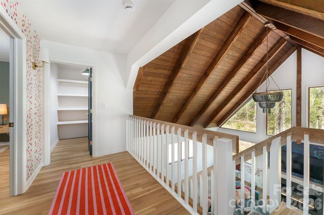 233 Bryant Ridge Drive, Swannanoa, NC 28778
