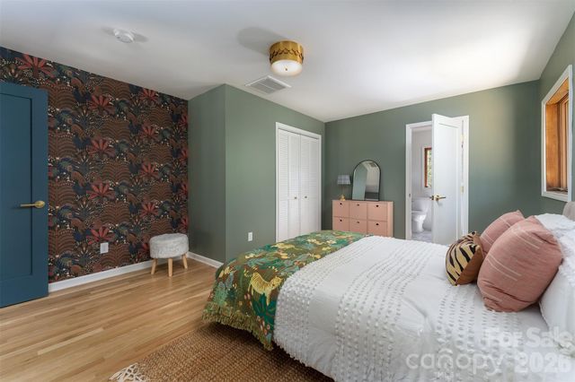 233 Bryant Ridge Drive, Swannanoa, NC 28778