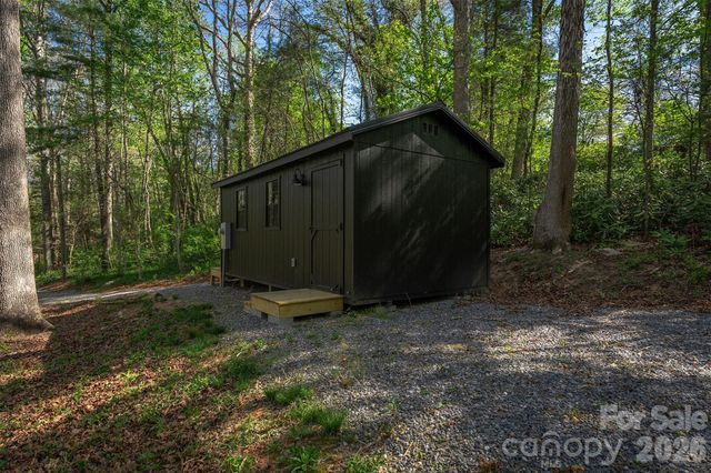 233 Bryant Ridge Drive, Swannanoa, NC 28778
