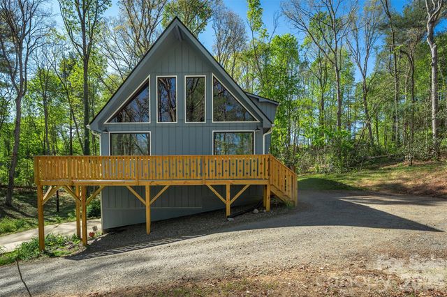 233 Bryant Ridge Drive, Swannanoa, NC 28778