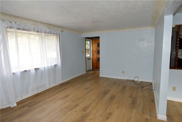 314 Pointview Rd, Brentwood, PA 15227