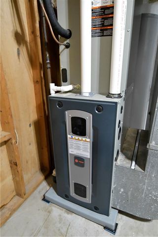 314 Pointview Rd, Brentwood, PA 15227