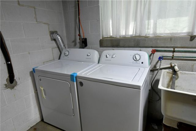 314 Pointview Rd, Brentwood, PA 15227