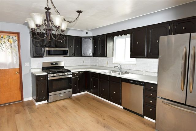 314 Pointview Rd, Brentwood, PA 15227