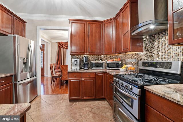 3749 SIPLER LN, Huntingdon Valley, PA 19006