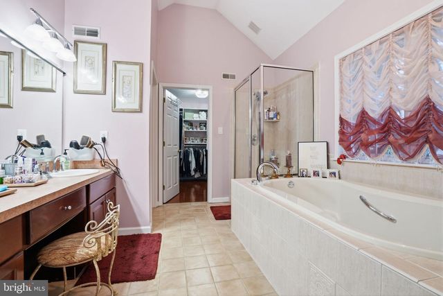 3749 SIPLER LN, Huntingdon Valley, PA 19006