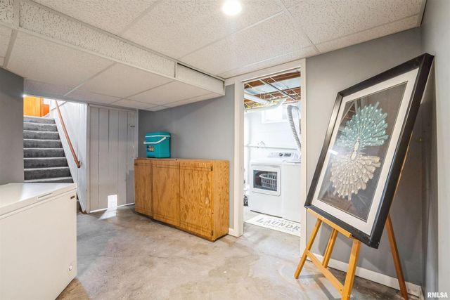 824 9TH Avenue, Fulton, IL 61252