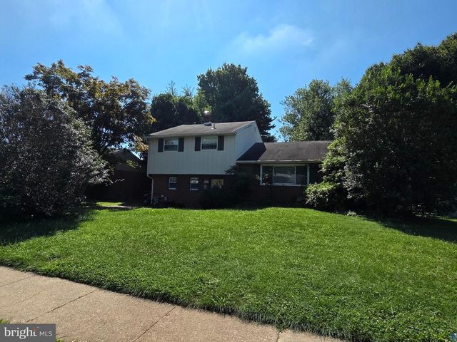2655 WEIR RD, Aston, PA 19014