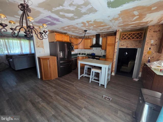 2655 WEIR RD, Aston, PA 19014