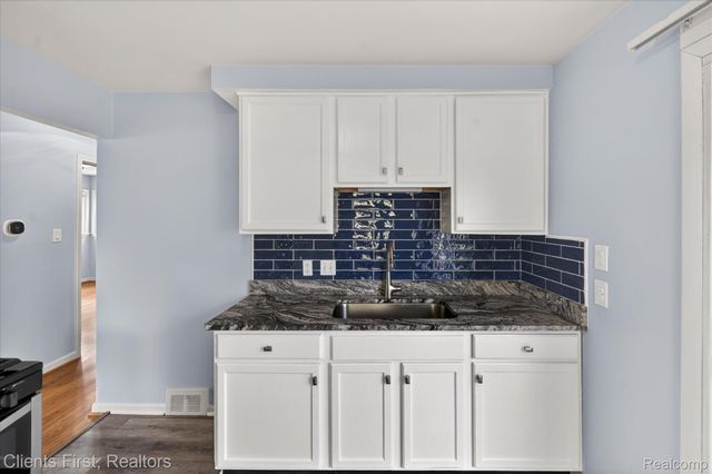 18441 Poinciana, Redford Charter Township, MI 48240