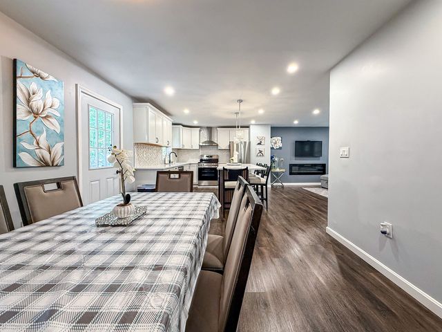 107 Olive St, Ashland, MA 01721