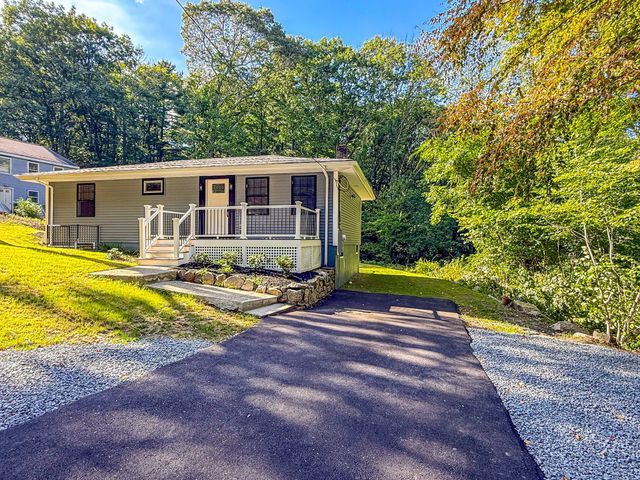 107 Olive St, Ashland, MA 01721
