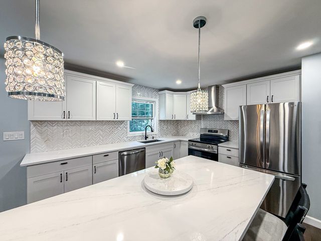 107 Olive St, Ashland, MA 01721