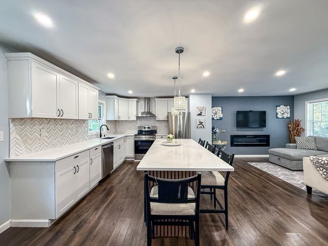 107 Olive St, Ashland, MA 01721