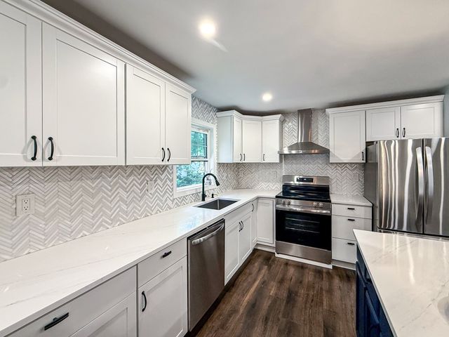 107 Olive St, Ashland, MA 01721
