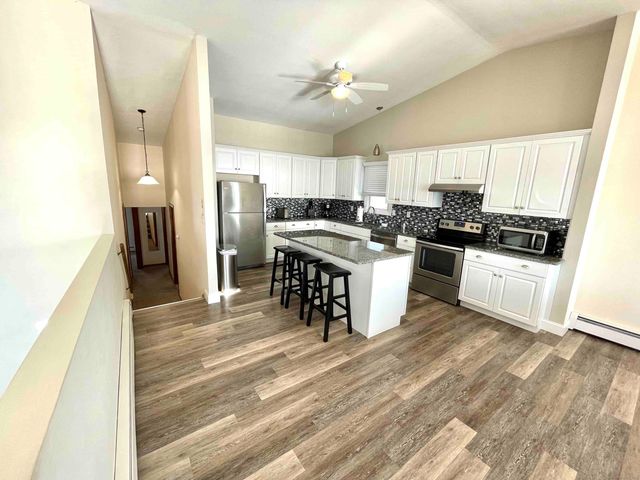747 East Broadway, Milford, CT 06460