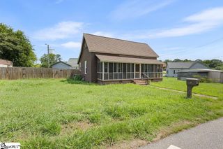 6 Lyman Street, Pelzer, SC 29669