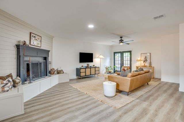5608 Odom Avenue, Fort Worth, TX 76114