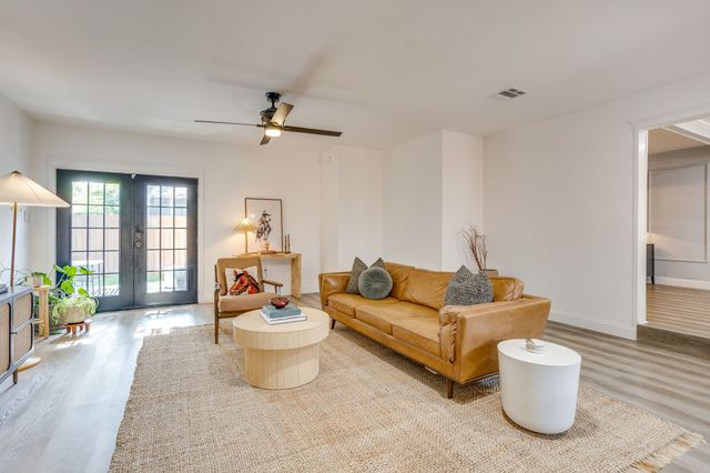 5608 Odom Avenue, Fort Worth, TX 76114