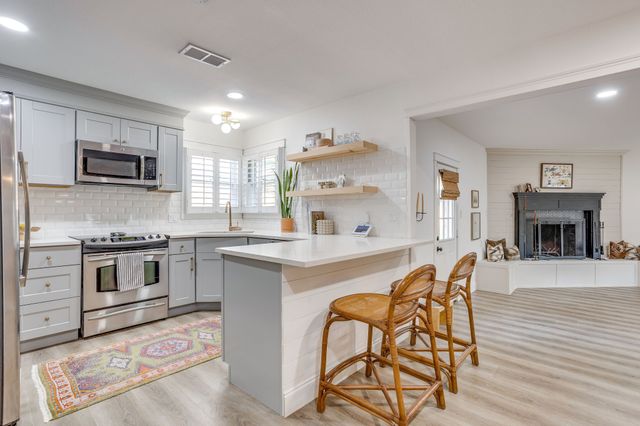 5608 Odom Avenue, Fort Worth, TX 76114
