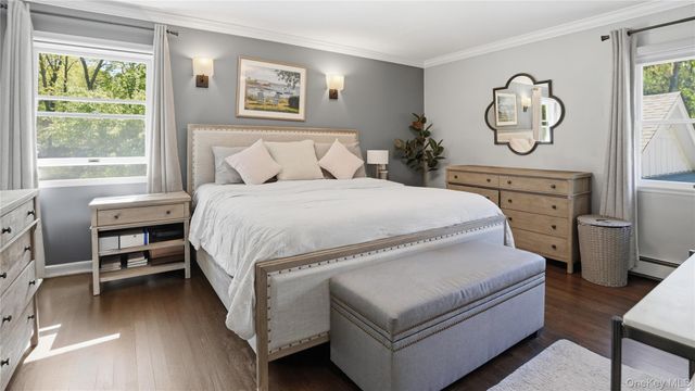 5 Canary Court, Huntington, NY 11743