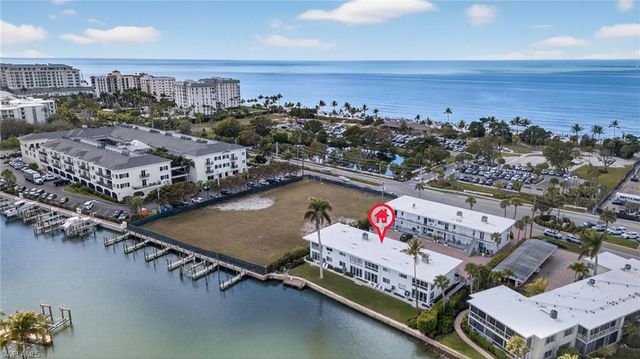 1550 Gulf Shore BLVD N E6, Naples, FL 34102