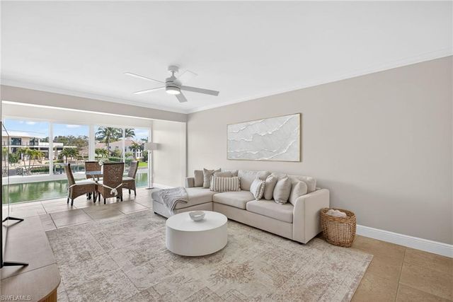 1550 Gulf Shore BLVD N E6, Naples, FL 34102