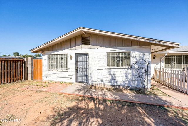 2226 W HEATHERBRAE Drive 1, Phoenix, AZ 85015