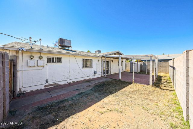 2226 W HEATHERBRAE Drive 1, Phoenix, AZ 85015