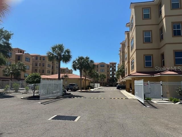 606 WELLS COURT 302, Clearwater, FL 33756