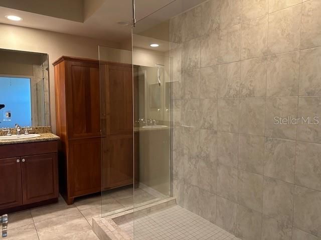 606 WELLS COURT 302, Clearwater, FL 33756